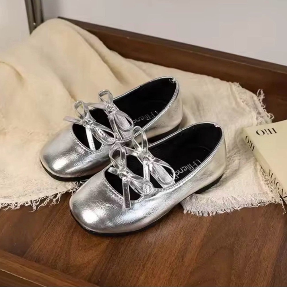Girls Silver Ballet Flats with Bow